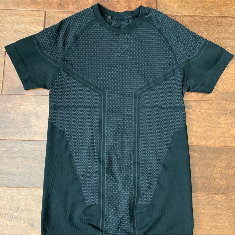 Gymshark Onyx Imperial Shirt V3